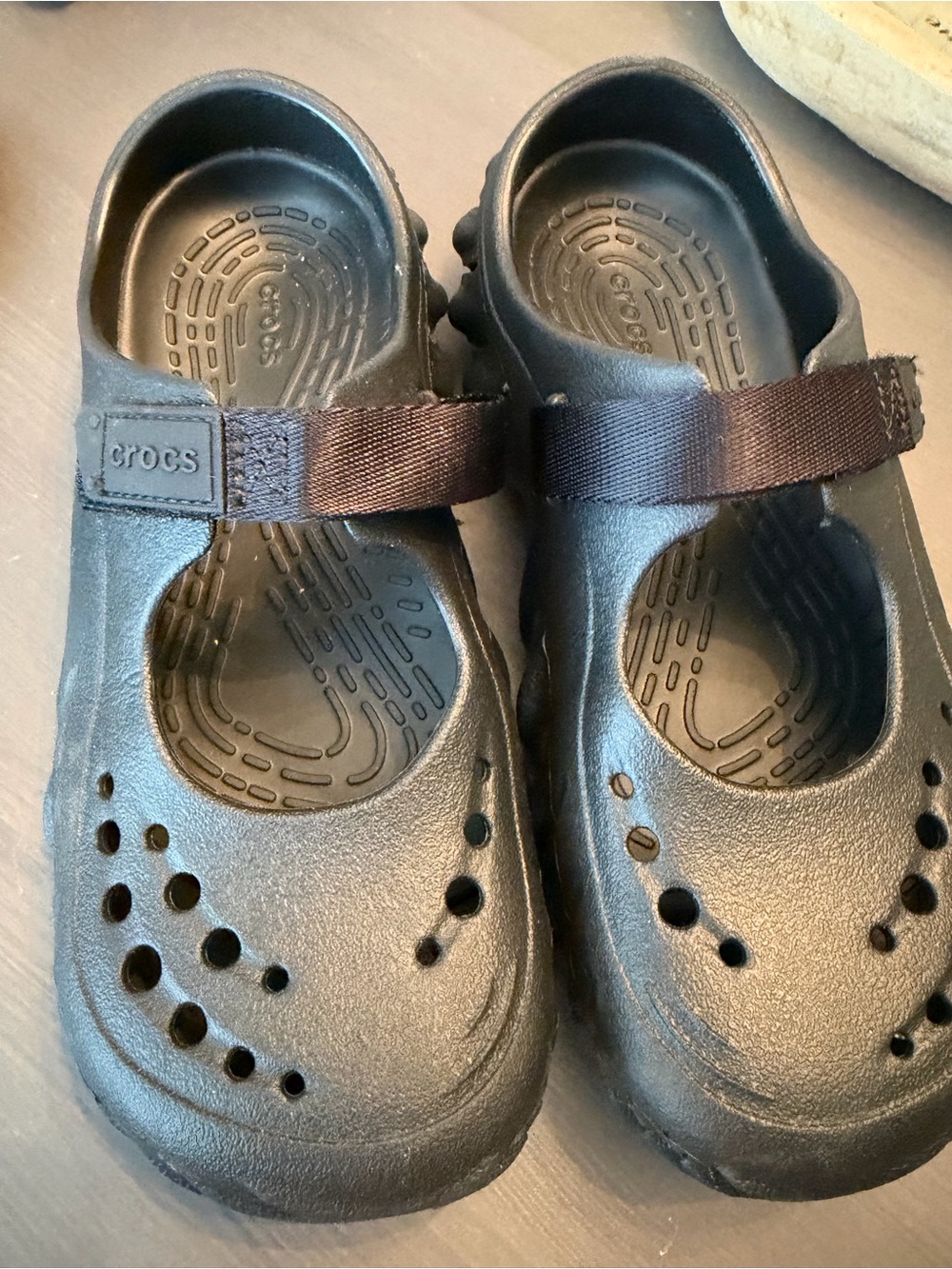 Crocs women ' Black Mary Jane Clogs with Adjustable Strap
